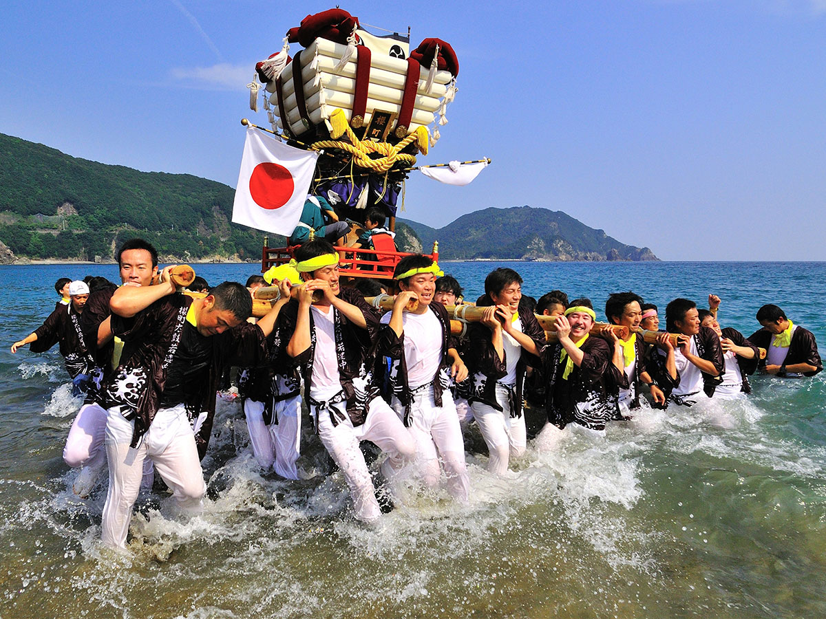 Hiwasa Hachiman Shrine Autumn Festival