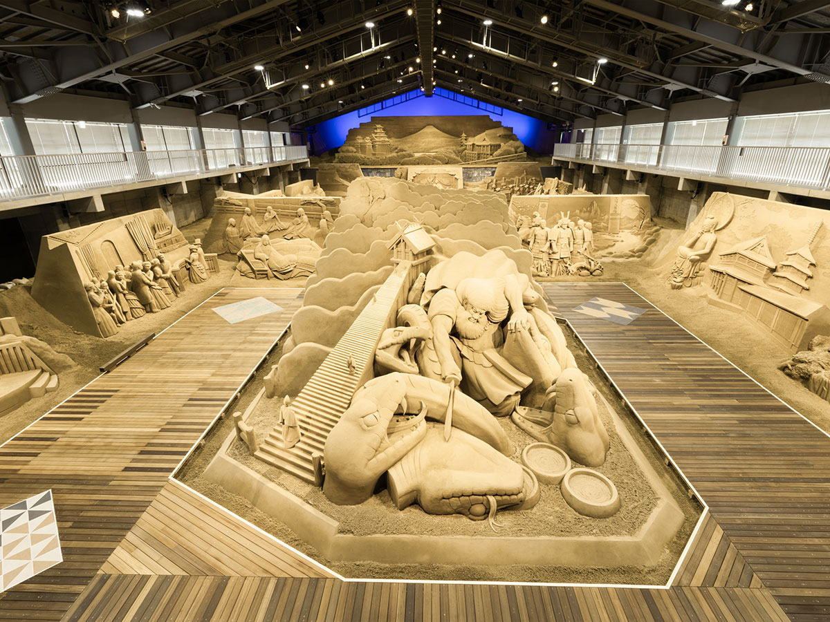 サマピ会場の石と砂 Tottori Sand Dunes, The Sand Museum | CHUGOKU＋SHIKOKU×TOKYO (JAPAN)